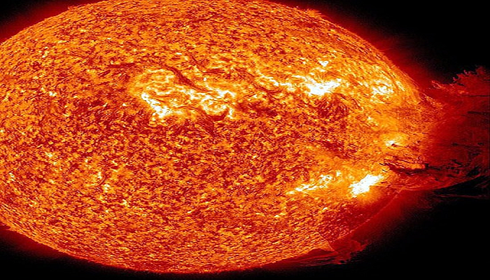 इतिहास में पहली बार इतनी नजदीक से ली गई सूर्य की तस्वीरें