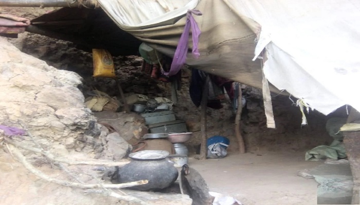 bilaspur families living in a cave