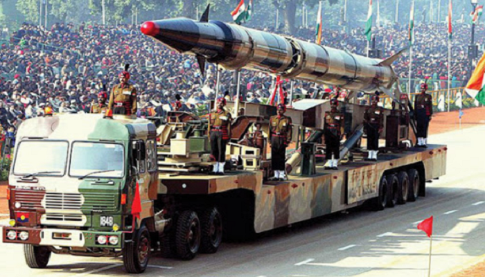 रक्षा उद्योग में '​आत्मनिर्भर' बनेगा भारत