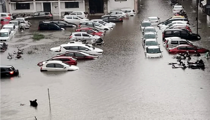 heavy rain in mumbai