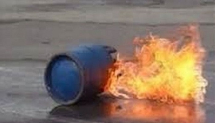 गैस सिलेण्डर में विस्फोट Explosion in gas cylinder