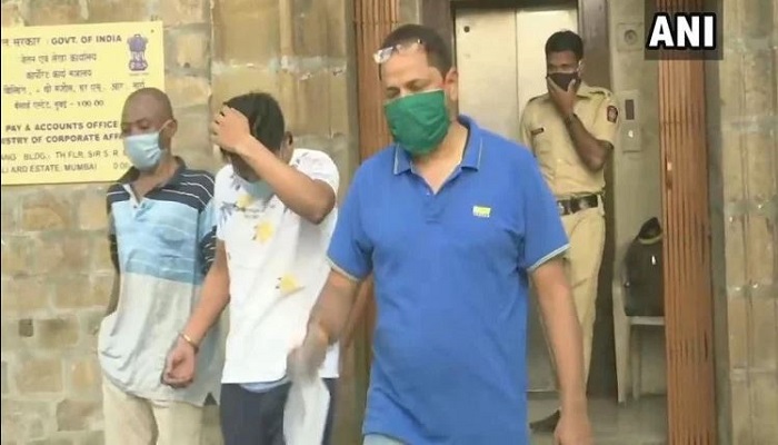 एनसीबी की छापेमारी में चार गिरफ्तार NCB raids on drugs in Mumbai