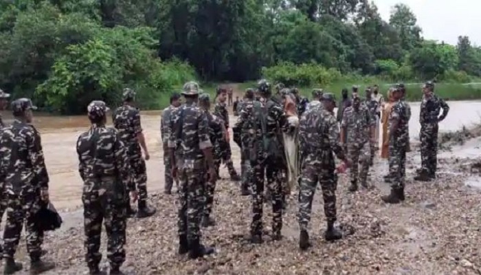 बिहार के जंगल में फंसे डीआईजी DIG trapped in Bihar jungle