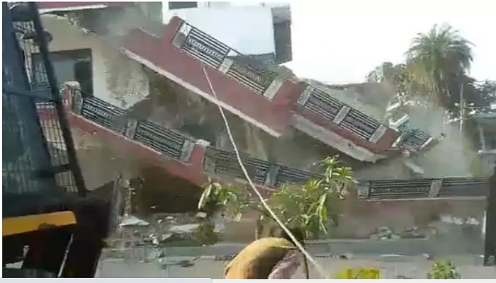 गणेश यादव का शॉपिंग कॉम्पलेक्स ध्वस्त Ganesh Yadav's shopping complex collapsed
