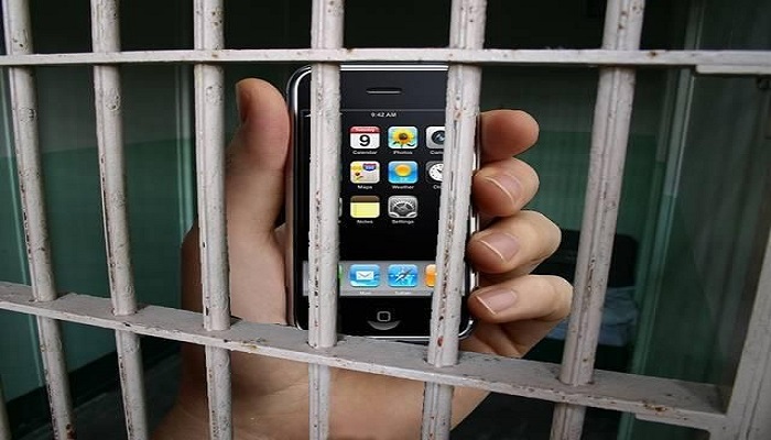 Mobile phone supply gang busted in jail