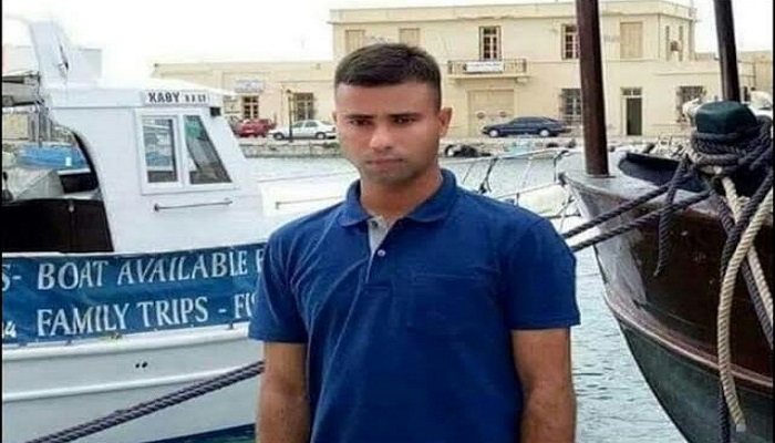 Naval officer burnt alive