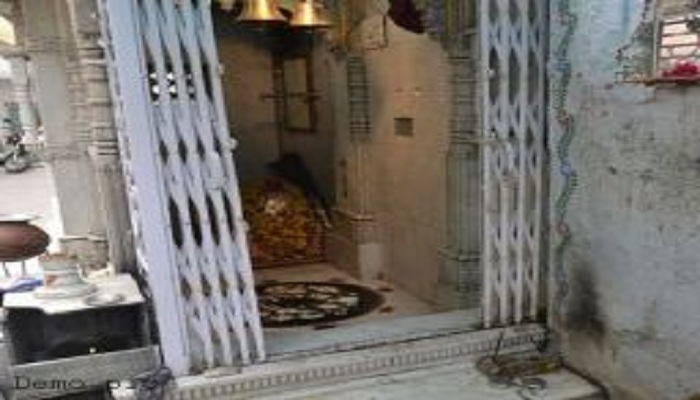 Theft in the temple