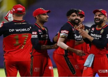 Siraj's Yorker banned Hetmyer and Pant, RCB won the match by 1 run