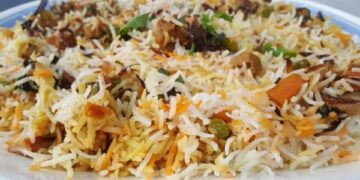 Biriyani must be made at home for guests, taste will be remembered by all