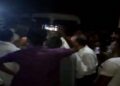 Police drove away the crowd by lathi sticks
