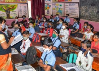 कर्नाटक के विद्यालय में 12 और छात्र कोरोना पॉजिटिव