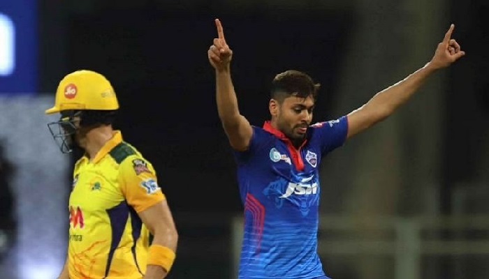 Indian bowler Avesh Khan gets place in Indian team, joined as stand-by