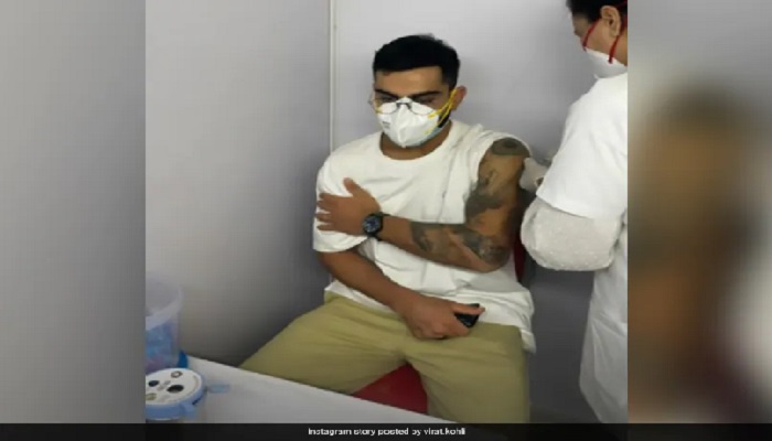 Indian cricket captain Virat Kohli took the first dose of the Corona vaccine