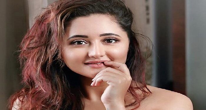 TV actress Rashmi Desai hit the target of trolls, know what is the reason