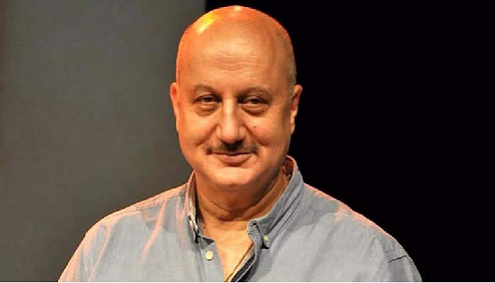 Anupam Kher came forward to help in the Corona era