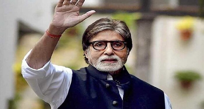 Amitabh Bachchan recites poetry to people amidst Corona epidemic