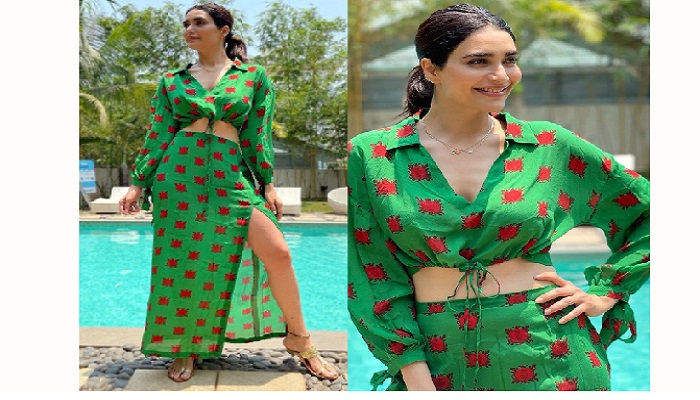 Karisma Tanna caused havoc in green dress, went viral on social media
