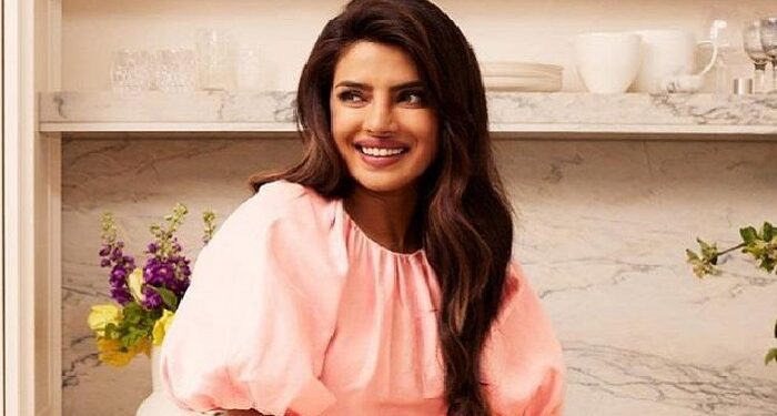 Priyanka raised 22 crores in her funds, worrying about India being abroad