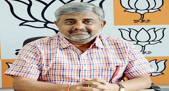 BJP spokesperson Manoj Mishra dies