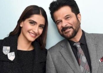 Actor anil kapoor wishes a lot on daughter's birthday