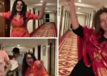 Rubina and Kamya dance fiercely on the song 'Yaar Bina Chain Kaha Re'