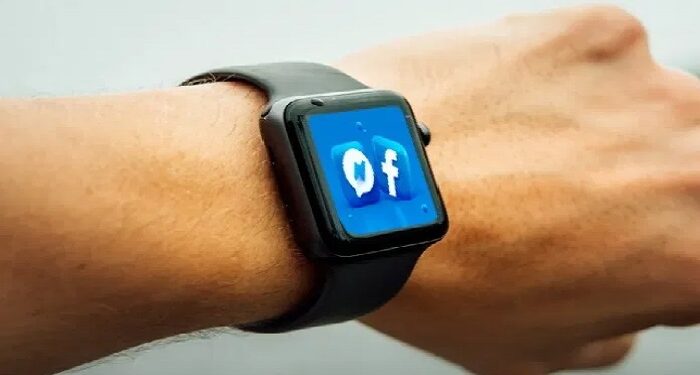 Facebook may launch its new smartwatch with two cameras