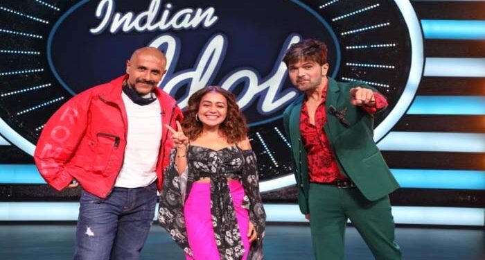 Himesh Reshammiya gave a gift to the contestants of Indian Idol 12, know what