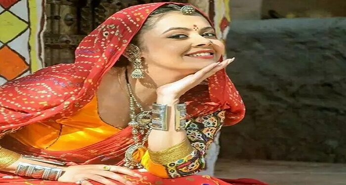 'Devoleena Bhattacharjee' wreaks havoc in Bengali sari, video goes viral