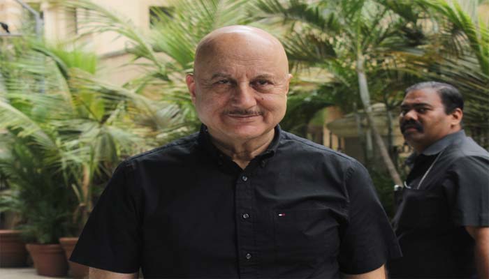 The person could not recognize Anupam Kher, said in water full of chullu