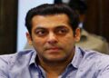 Salman once again showed generosity, gave financial help to the needy people