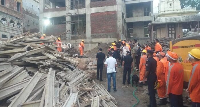 building collapsed at kashi vishwanath corridor
