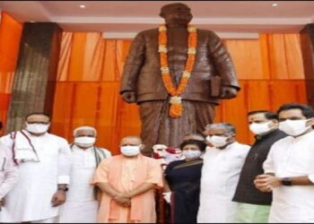 CM Yogi pays tribute to Dr. Shyama Prasad Mookerjee on his death anniversary