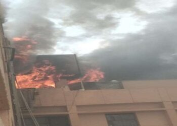 fire broke out in Noida Metro Office