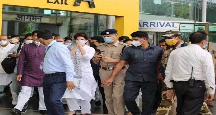 Priyanka reached Lucknow