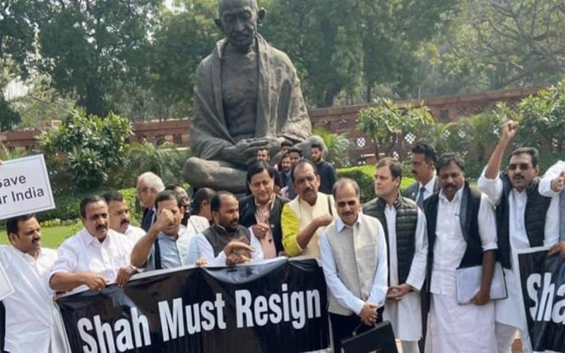 पेगासस जासूसी: राहुल गांधी ने गृह मंत्री से इस्तीफा मांगा