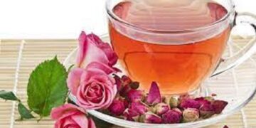 rose tea