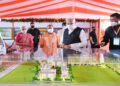 The Prime Minister, Shri Narendra Modi visiting the exhibition at Siddharthnagar, Uttar Pradesh on October 25, 2021.
	The Governor of Uttar Pradesh, Smt. Anandiben Patel, the Union Minister for Health & Family Welfare, Chemicals and Fertilizers, Shri Mansukh Mandaviya and the Chief Minister of Uttar Pradesh, Yogi Adityanath are also seen.