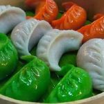Tricolor Momos