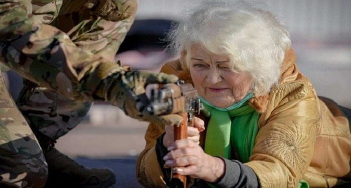 "शूटर दादी"