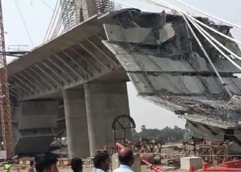 Bridge under construction collapsed