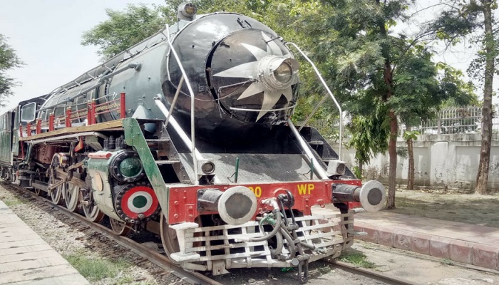 rail engine