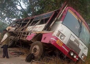 truck-roadways bus collision