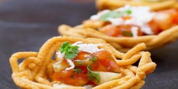 Gathiya Basket Chaat