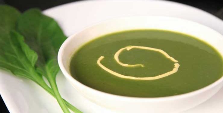 Spinach garlic soup