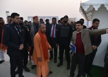 CM Yogi reviewed the tent city