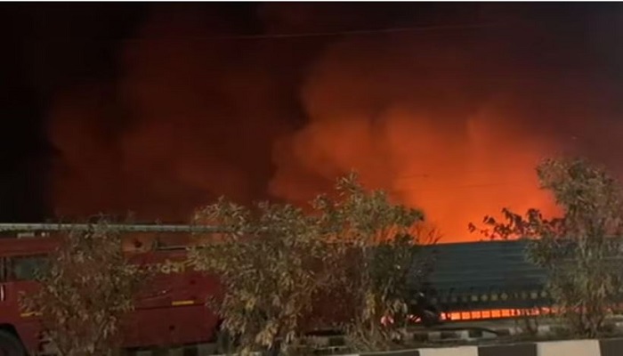 Fierce fire in municipal dumping yard