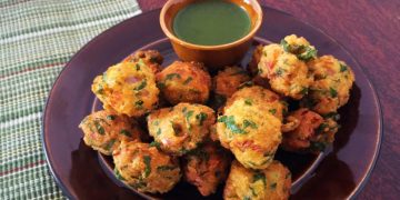 Moong Dal Pakodi