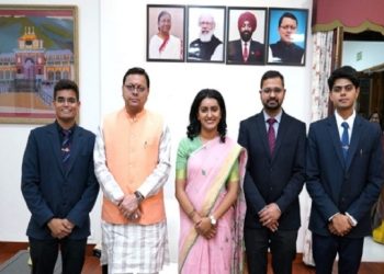 Trainee IAS officers met CM Dhami