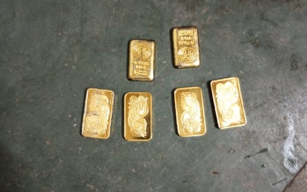 BSF caught gold worth Rs 43 lakh