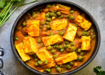 Matar Paneer